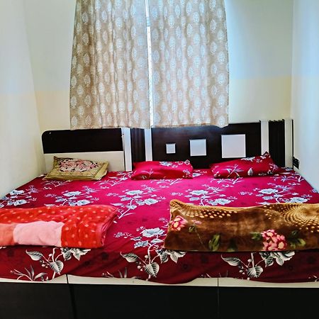 Jai Hanuman Guest House Palsana  Bagian luar foto
